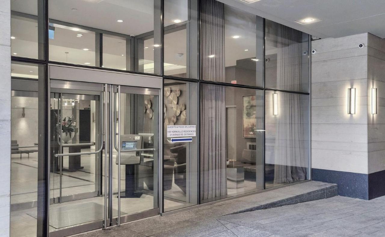 University Of Toronto Utsg Suites Bagian luar foto