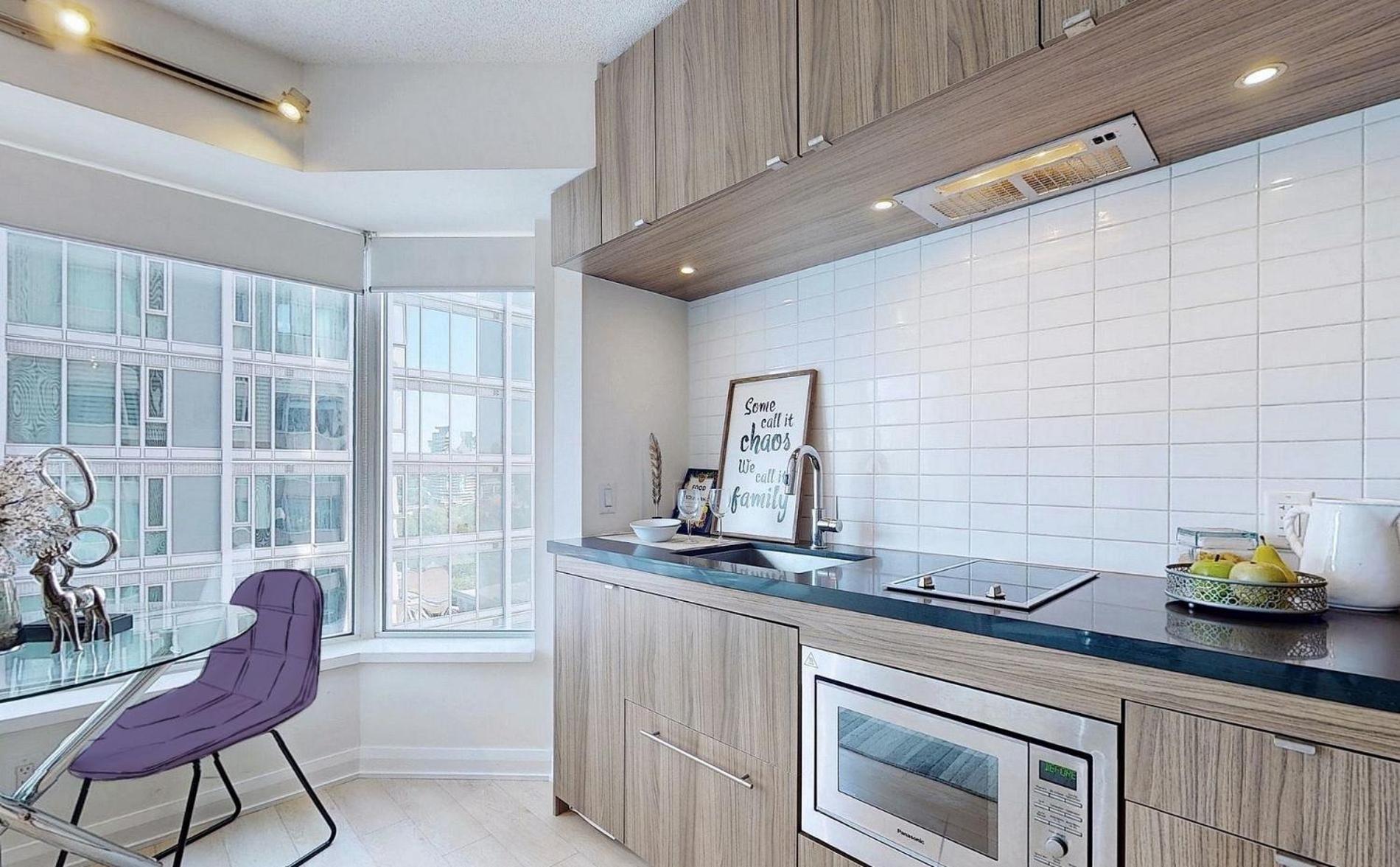 University Of Toronto Utsg Suites Bagian luar foto